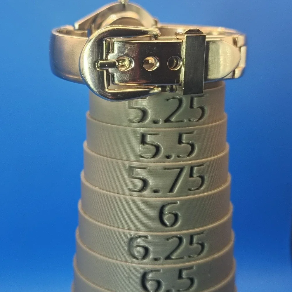 Vintage 1990 GUCCI Bangel Swiss Made‎ Women's Quartz Luxury Watch SS Strap Resto